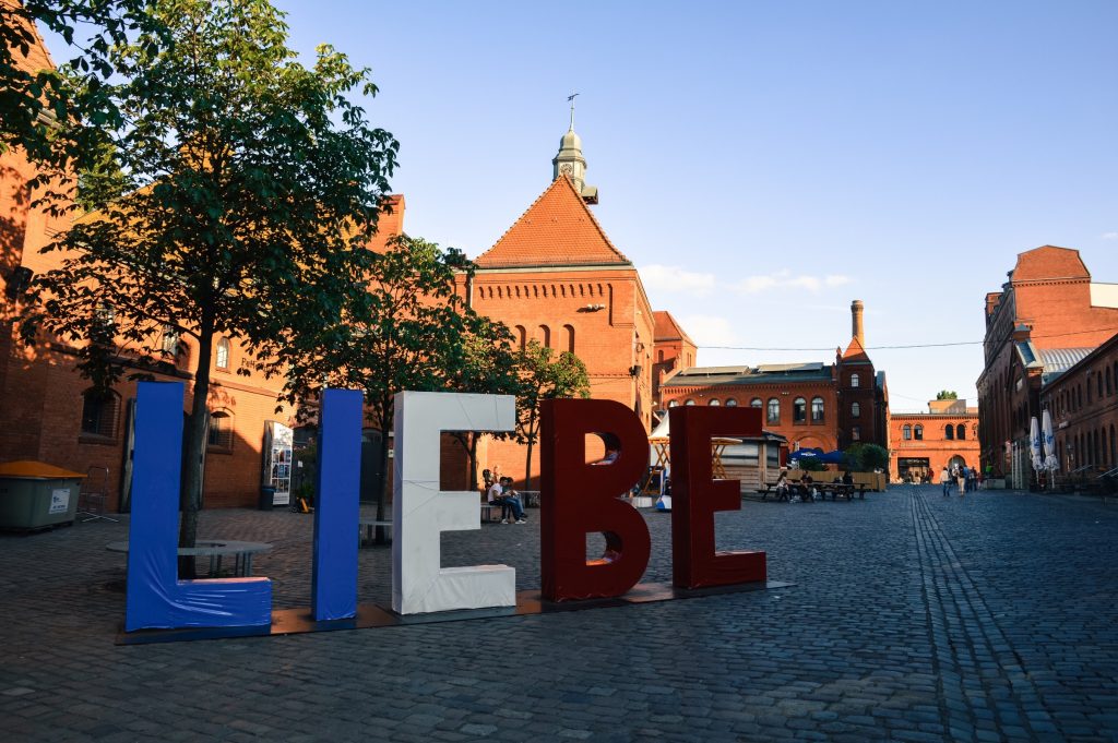 Liebe, Kulturbrauerei, Berlin, Germany