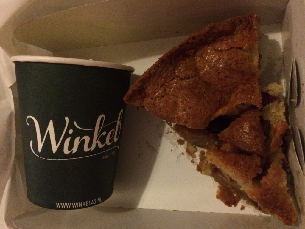 Apple cake from Winkel 43