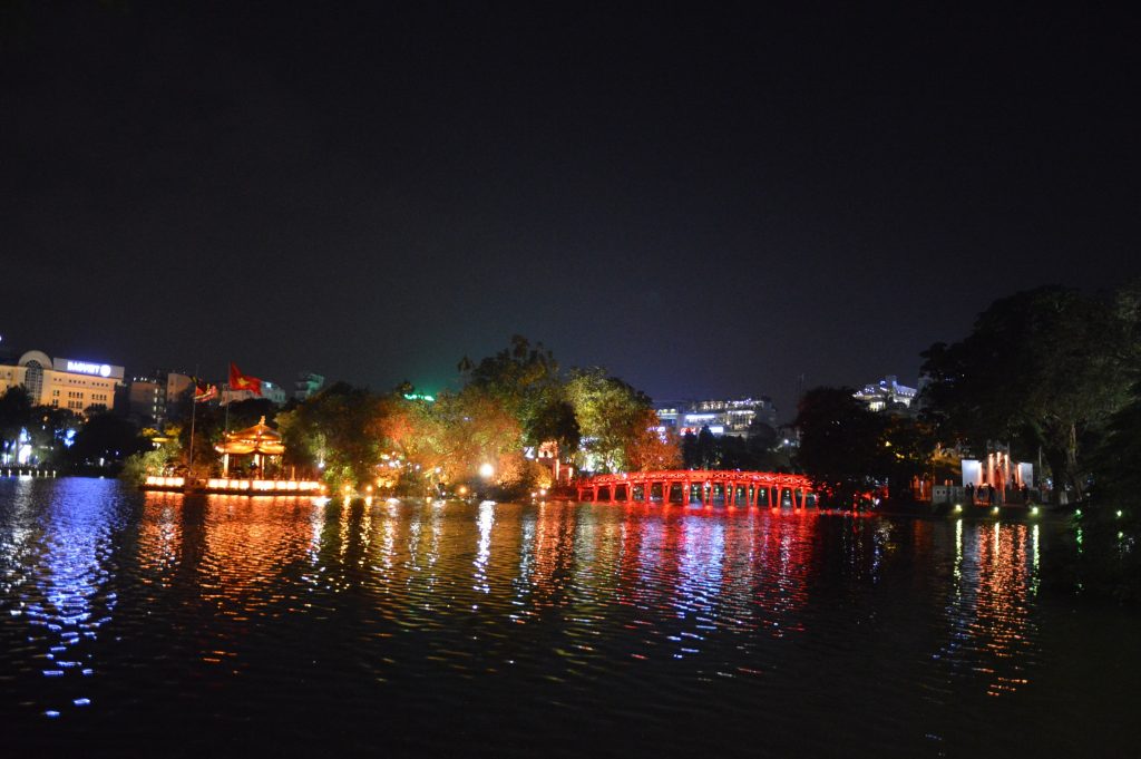 Hoàn Kiếm Lake, Hanoi, Vietnam