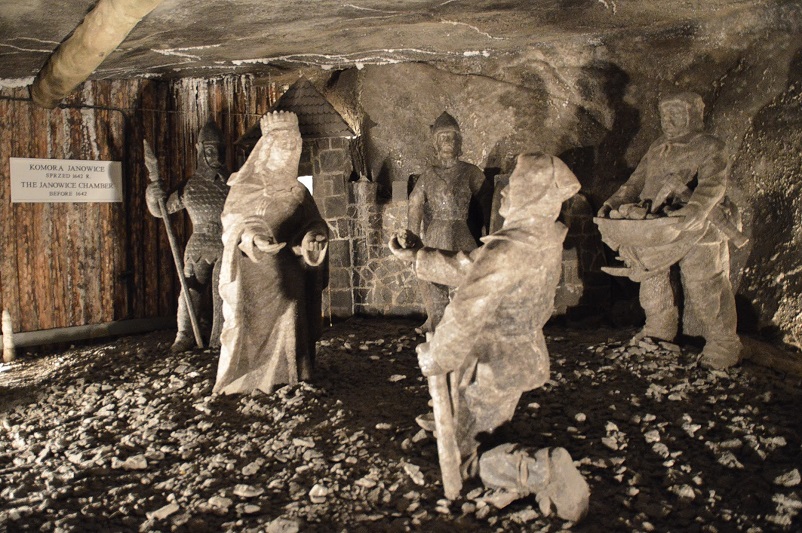 Sculpture of a man kneeling to a woman in the Krakow Salt Mine