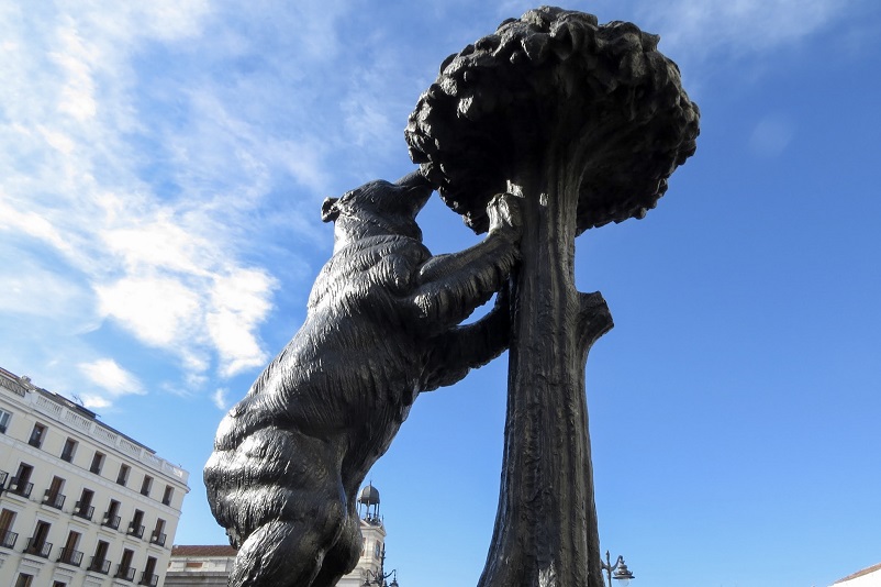 Statue of the Bear and the Strawberry Tree in Madrid