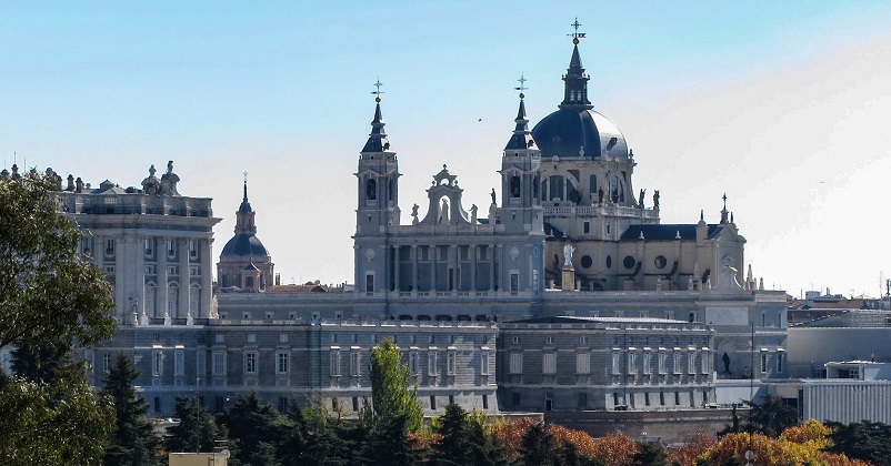 Royal Palace and Almudena Cathedral: two places to see in 3 days in Madrid